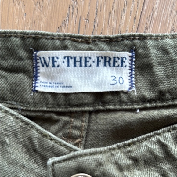 We The Free Green Cargo Pants Utility Style - Picture 3 of 4